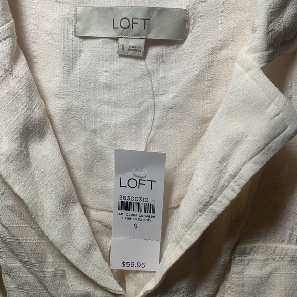 NEW Loft Top Womens Small Beige/Pinkish Tint Short Sleeve Hi Lo Buttons Pockets - Picture 2 of 8